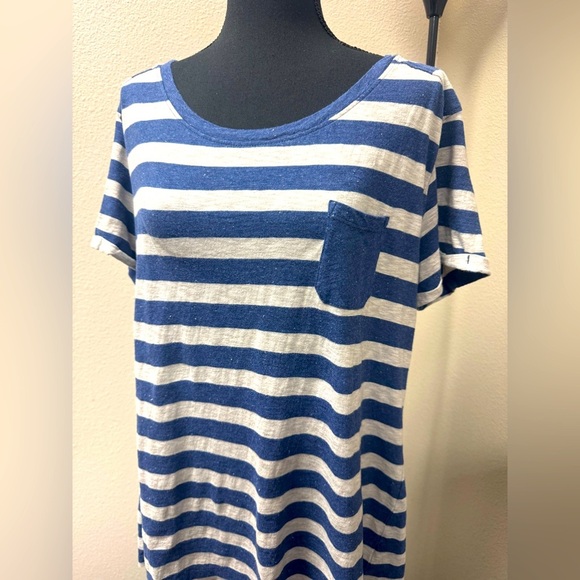 Natural Reflections Blue & Gray Striped Top with pocket - XL - Picture 2 of 7